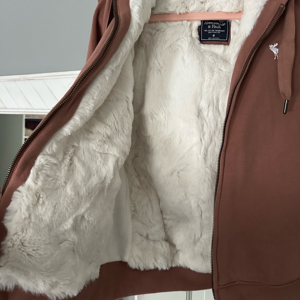 Abercrombie & Fitch Cream Sherpa Jacket - Picture 3 of 3
